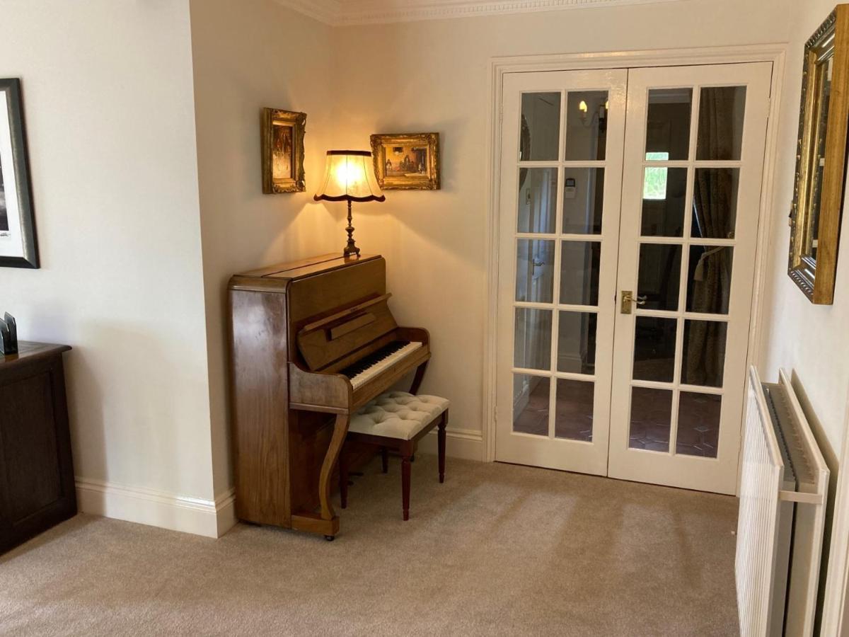 Exclusive 2 Bedroom Apartment With Summer House And Hot Tub Daventry Eksteriør bilde