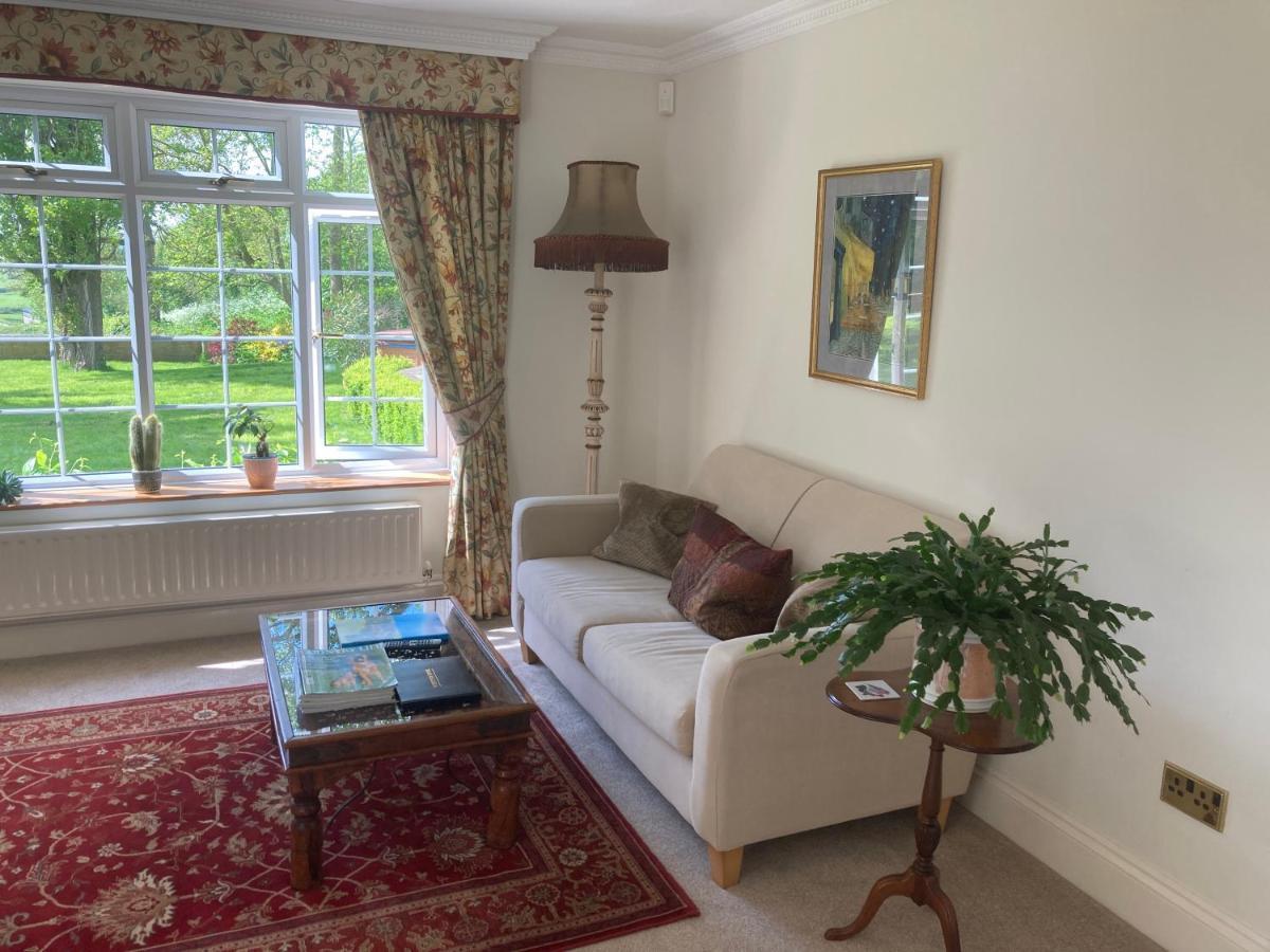Exclusive 2 Bedroom Apartment With Summer House And Hot Tub Daventry Eksteriør bilde
