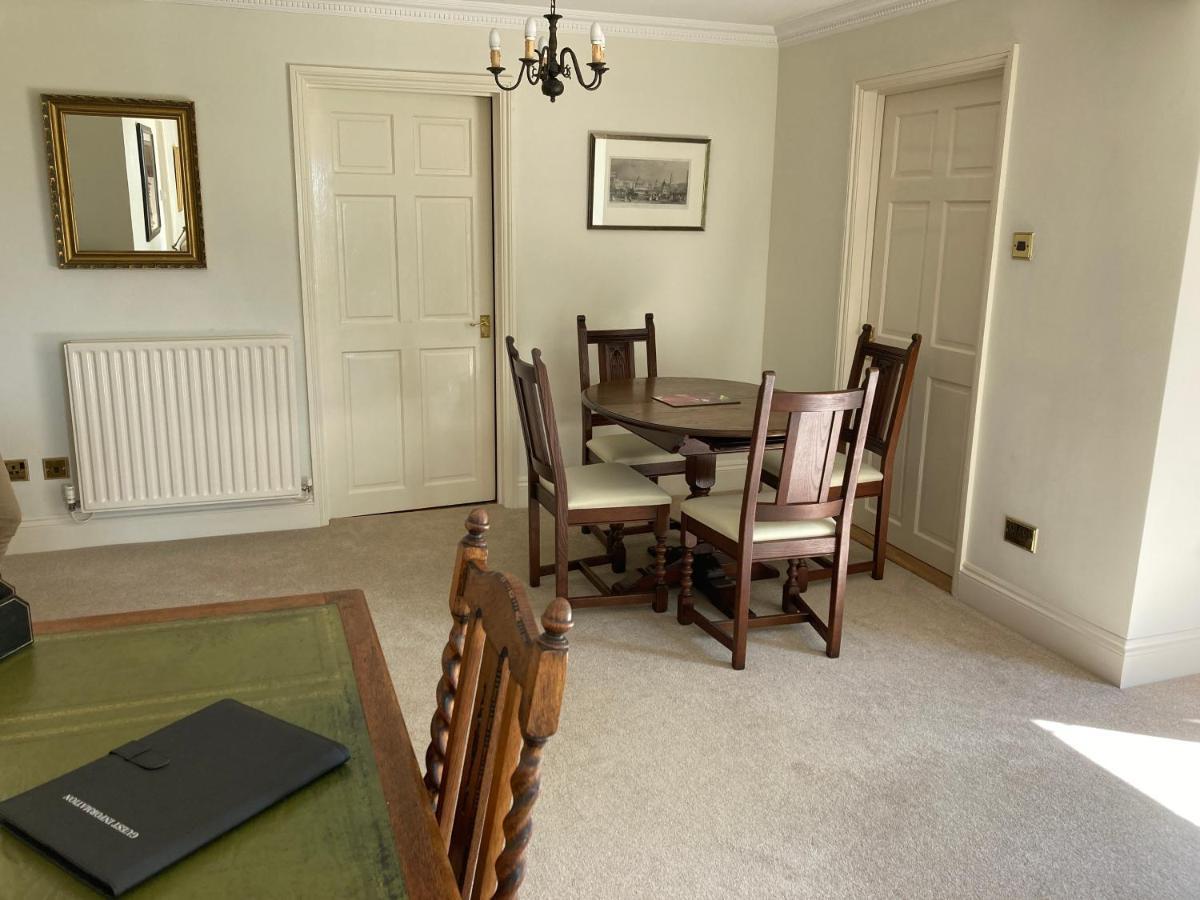 Exclusive 2 Bedroom Apartment With Summer House And Hot Tub Daventry Eksteriør bilde
