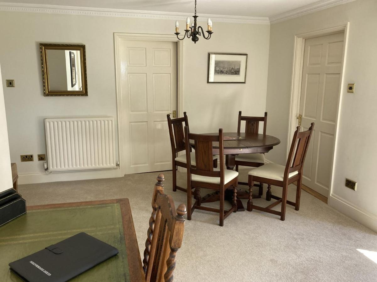 Exclusive 2 Bedroom Apartment With Summer House And Hot Tub Daventry Eksteriør bilde