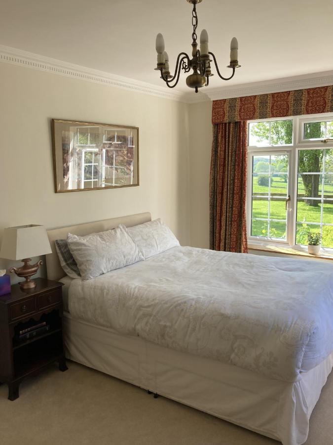Exclusive 2 Bedroom Apartment With Summer House And Hot Tub Daventry Eksteriør bilde